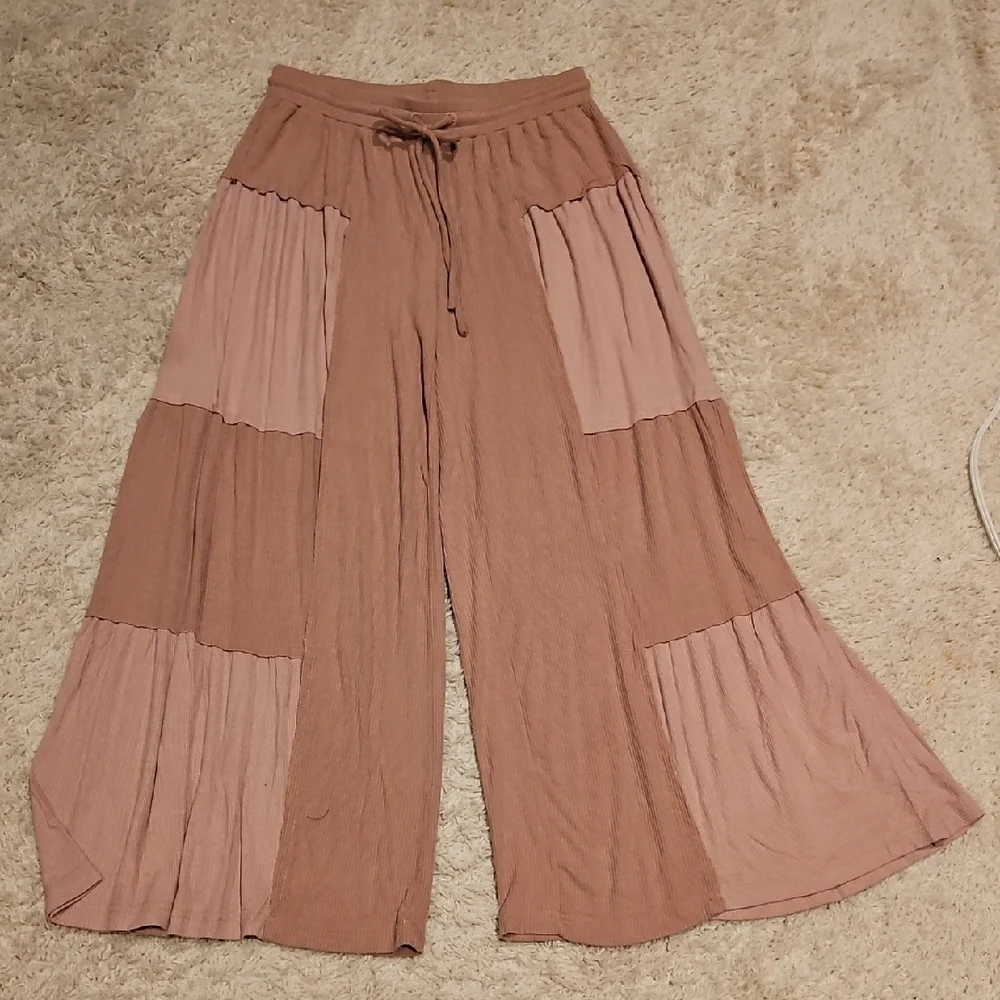 252 POL Blush and Tan Wide-Leg Pants - Picture 1 of 5
